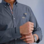 ⁦قميص كم قطن A.X تطريز -رماديCH152⁩ - الصورة ⁦3⁩