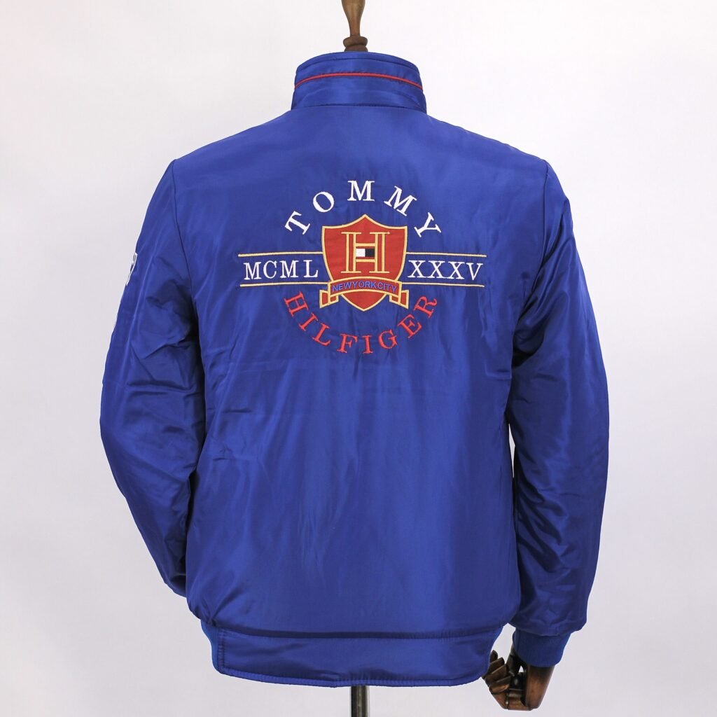 IMG_1996-scaled-1.jpg جاكيت وتربروف – ازرق- tommy- JK112 - الصورة 3