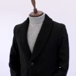 بالطو جوخ - اسود -ياقة كول شال فرو - CT103 - Image 3