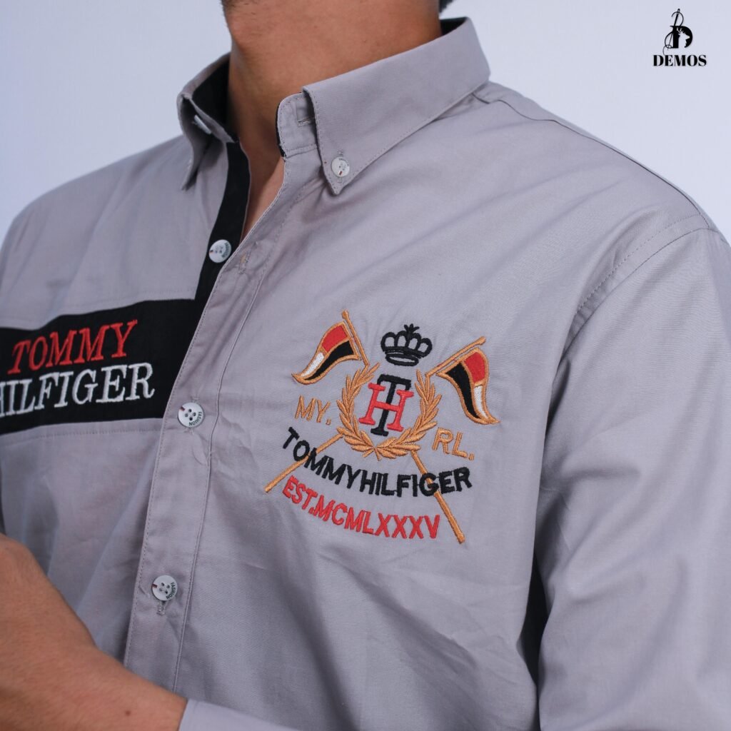 WhatsApp-Image-2025-07-30-at-9.32.10-PM222.jpeg قميص كم قطن تطريز -رمادي CH174 - الصورة 3